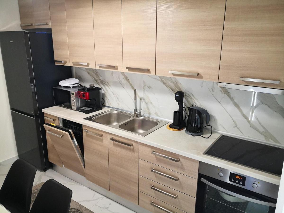 Cozy Sea View Apartment In Paralia Екстериор снимка