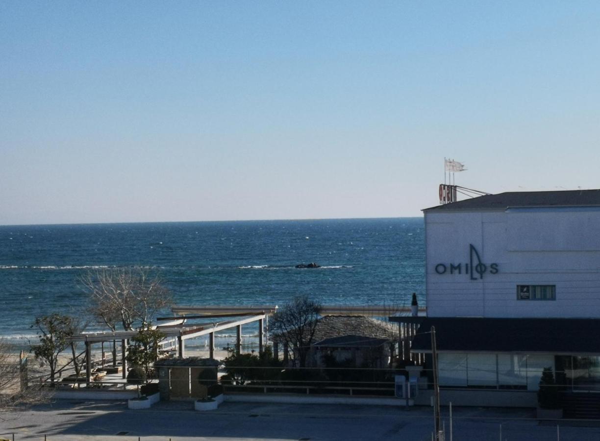Cozy Sea View Apartment In Paralia Екстериор снимка