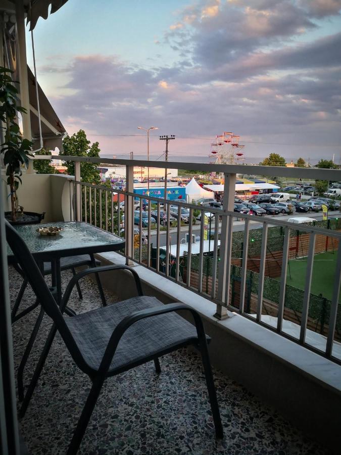 Cozy Sea View Apartment In Paralia Екстериор снимка